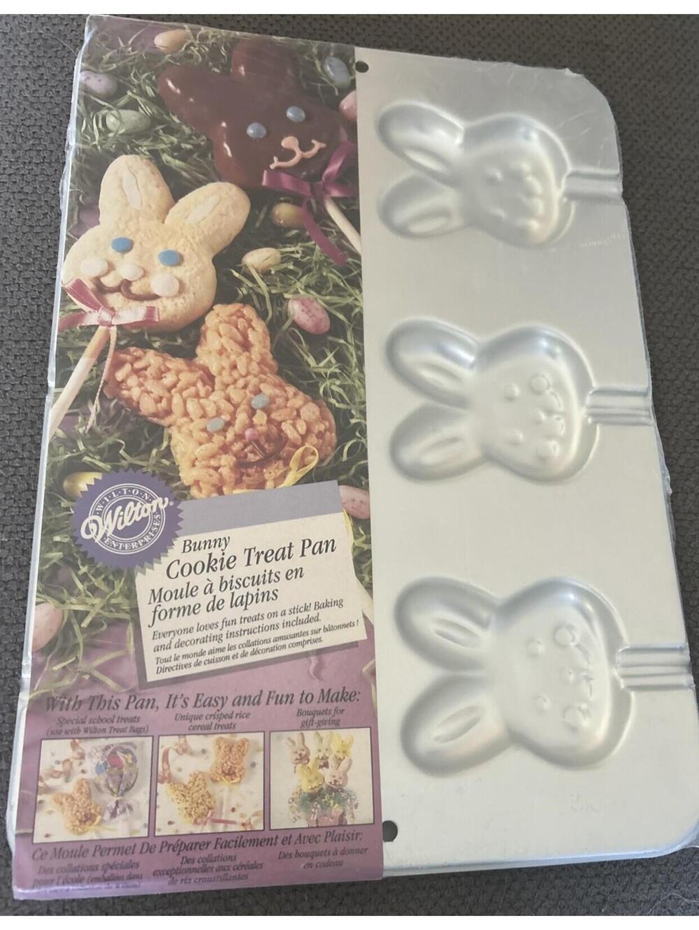 NEW Sealed Wilton Mini Bunny 6 count Cake Cookie Treat Pan 1998 Easter 2105-8106
